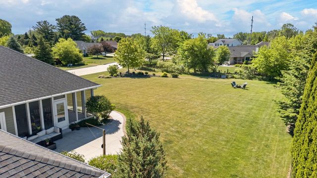 2707 Rolling Meadows DRIVE, Sheboygan, WI 53083