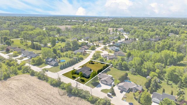 2707 Rolling Meadows DRIVE, Sheboygan, WI 53083