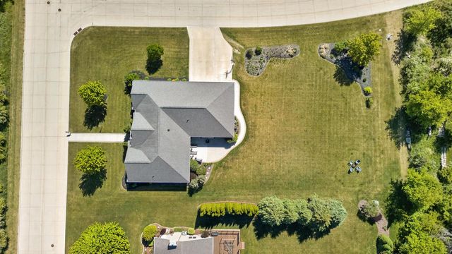 2707 Rolling Meadows DRIVE, Sheboygan, WI 53083