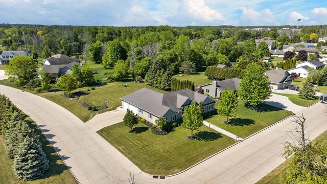 2707 Rolling Meadows DRIVE, Sheboygan, WI 53083