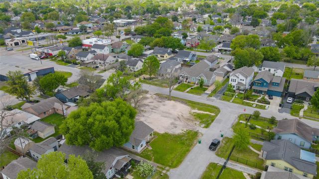 4819 Cetti Street, Houston, TX 77009