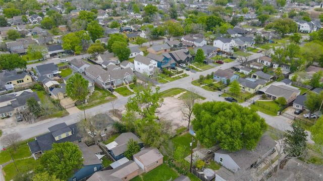 4819 Cetti Street, Houston, TX 77009