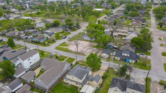 4819 Cetti Street, Houston, TX 77009