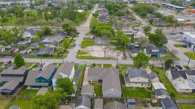 4819 Cetti Street, Houston, TX 77009