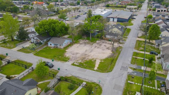 4819 Cetti Street, Houston, TX 77009