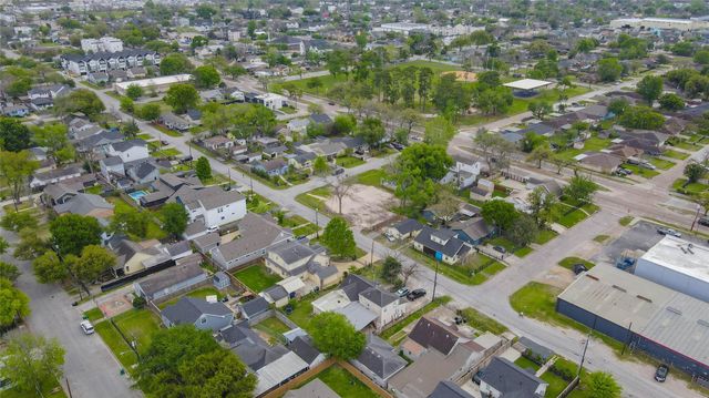 4819 Cetti Street, Houston, TX 77009