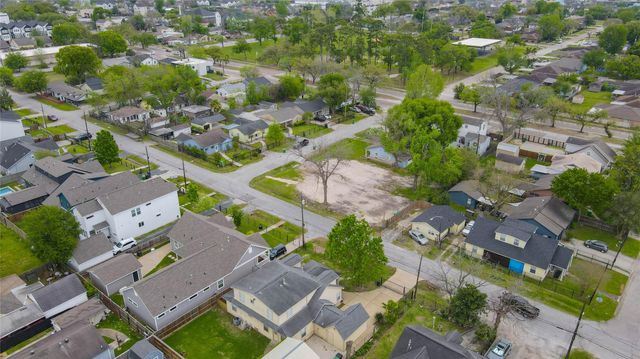 4819 Cetti Street, Houston, TX 77009