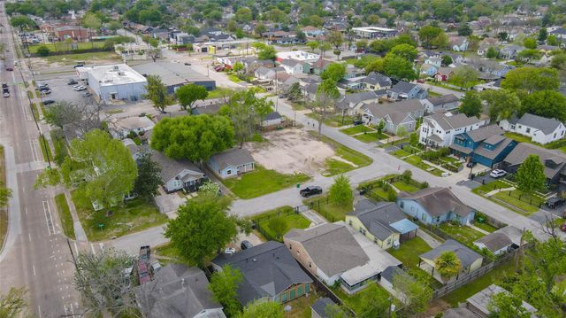 4819 Cetti Street, Houston, TX 77009