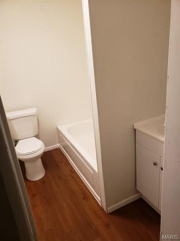 111 Henry Street, East Alton, IL 62024