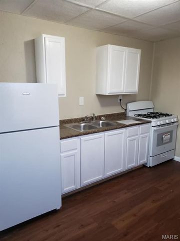 111 Henry Street, East Alton, IL 62024