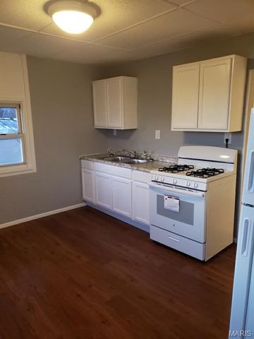 111 Henry Street, East Alton, IL 62024