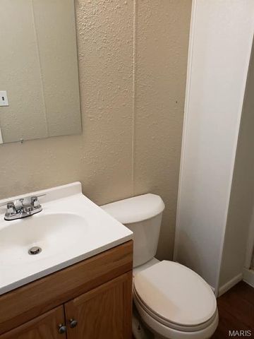 111 Henry Street, East Alton, IL 62024