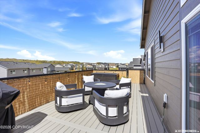 8862 Chalk Hill Loop, Anchorage, AK 99502