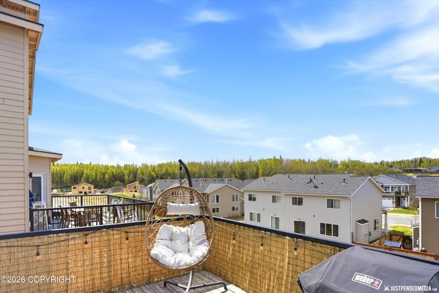 8862 Chalk Hill Loop, Anchorage, AK 99502