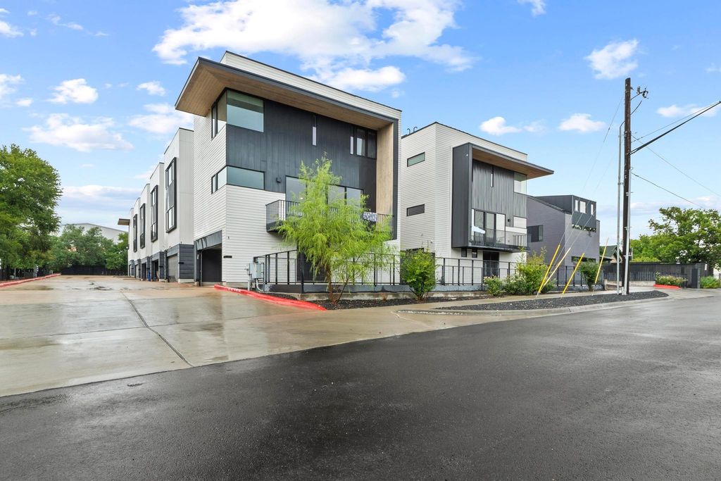 3406 E 17th ST 7, Austin, TX 78721