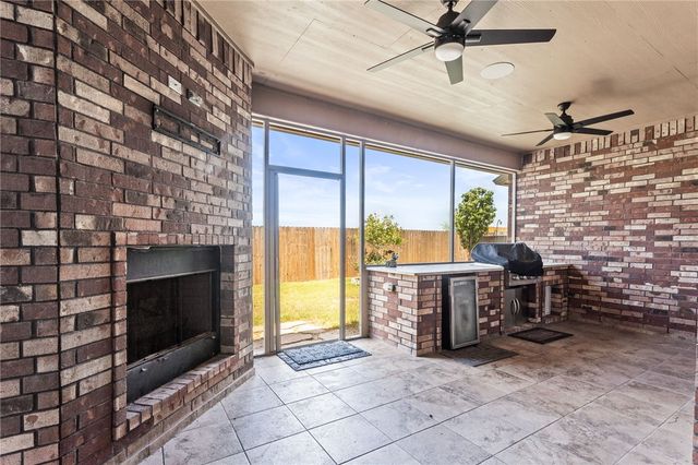 2429 Badlands Dr, Corpus Christi, TX 78414