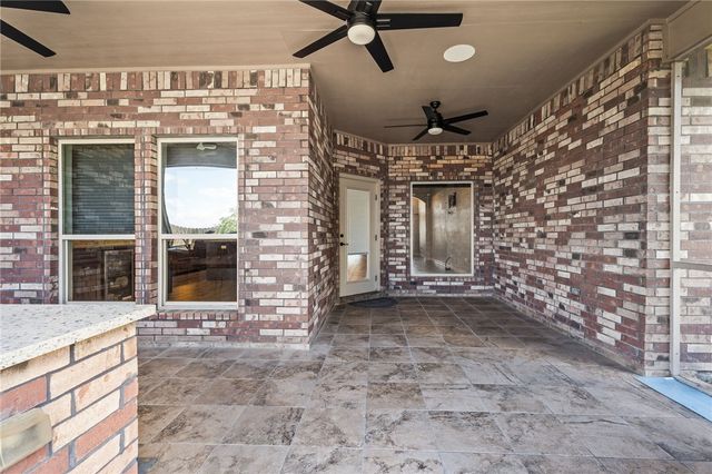 2429 Badlands Dr, Corpus Christi, TX 78414
