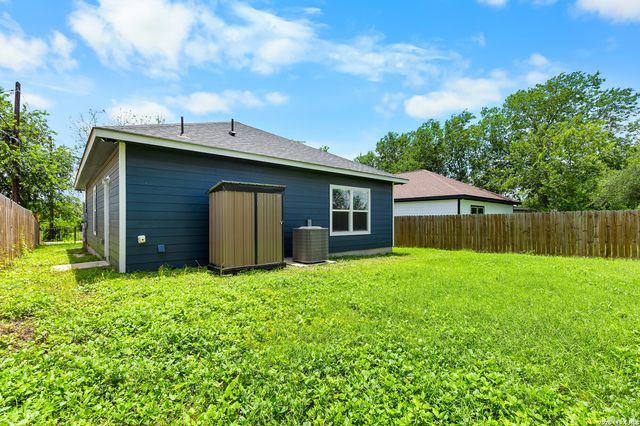 479 Corliss, San Antonio, TX 78220
