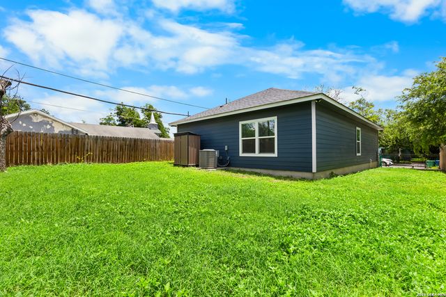 479 Corliss, San Antonio, TX 78220