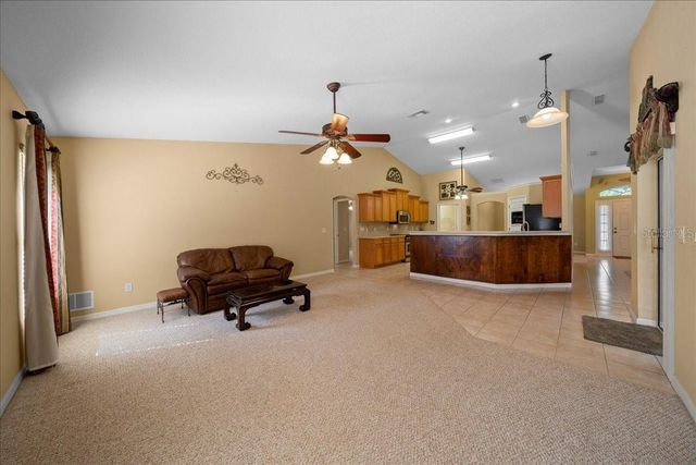 8479 SW 134TH AVENUE, Dunnellon, FL 34432