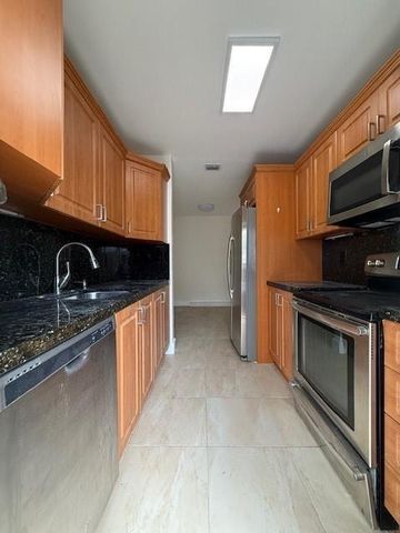 1621-1623 NE 16th Terrace NE, Fort Lauderdale, FL 33305