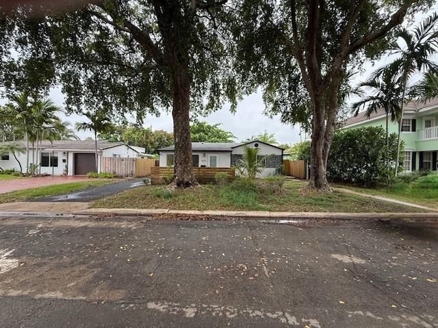 1621-1623 NE 16th Terrace NE, Fort Lauderdale, FL 33305