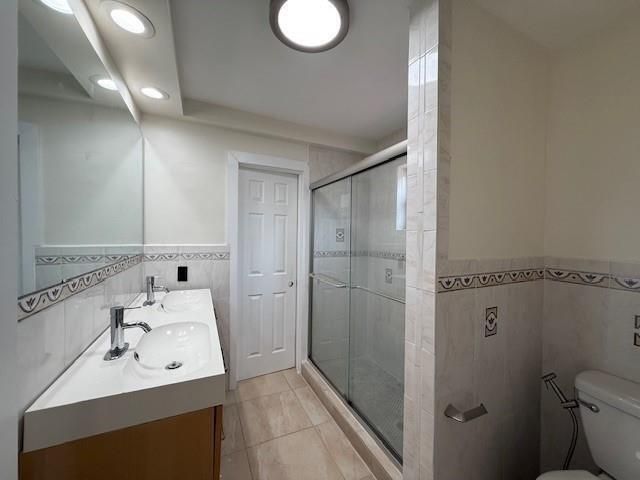 1621-1623 NE 16th Terrace NE, Fort Lauderdale, FL 33305