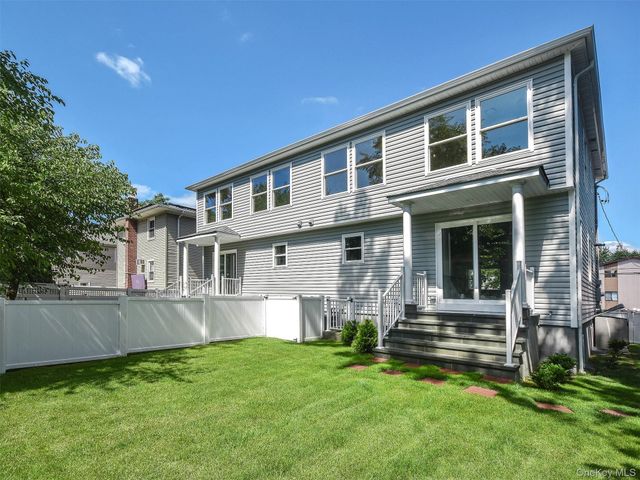 59A Hickory Road, Port Washington, NY 11050