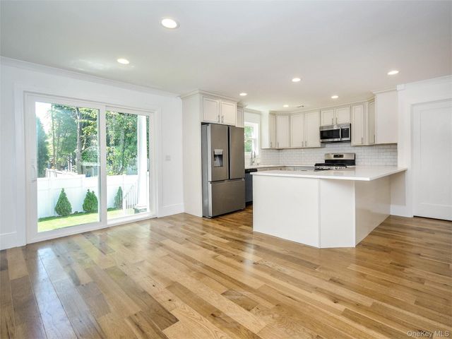 59A Hickory Road, Port Washington, NY 11050