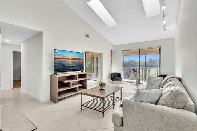 7718 La Mirada Drive, Boca Raton, FL 33433