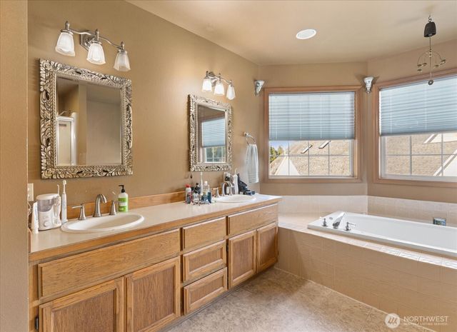 1726 Arab Drive SE, Tumwater, WA 98501