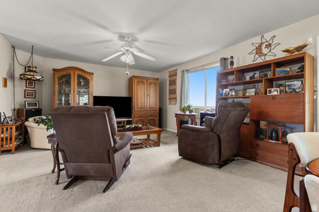 Image 14 of property listing at 2925 N 850 E, North Ogden, UT 84414