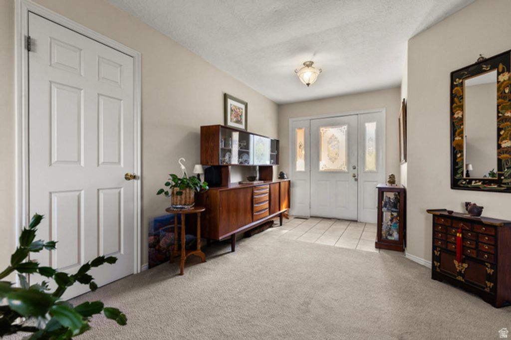 Image 7 of property listing at 2925 N 850 E, North Ogden, UT 84414