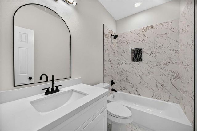 4357 Elmwood Street Unit B, Houston, TX 77051