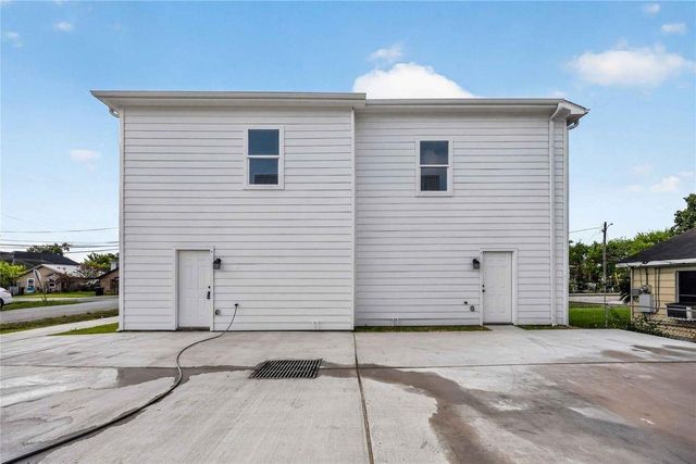 4357 Elmwood Street Unit B, Houston, TX 77051