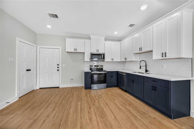 4357 Elmwood Street Unit B, Houston, TX 77051