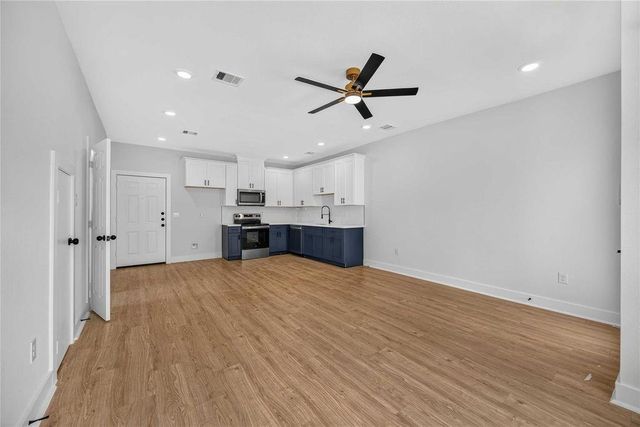 4357 Elmwood Street Unit B, Houston, TX 77051