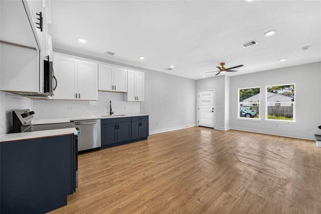 4357 Elmwood Street Unit B, Houston, TX 77051