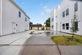 4357 Elmwood Street Unit B, Houston, TX 77051
