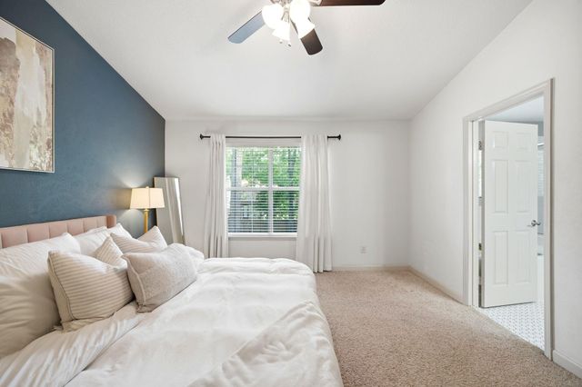 6 Hawkseye Place, The Woodlands, TX 77381