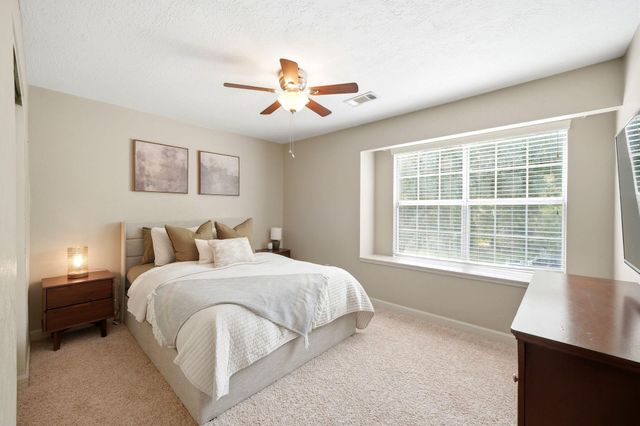 6 Hawkseye Place, The Woodlands, TX 77381