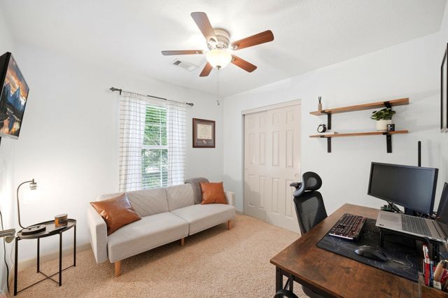 6 Hawkseye Place, The Woodlands, TX 77381