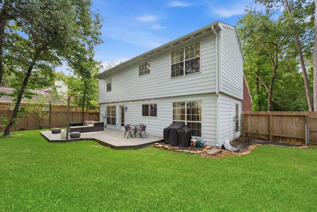 6 Hawkseye Place, The Woodlands, TX 77381