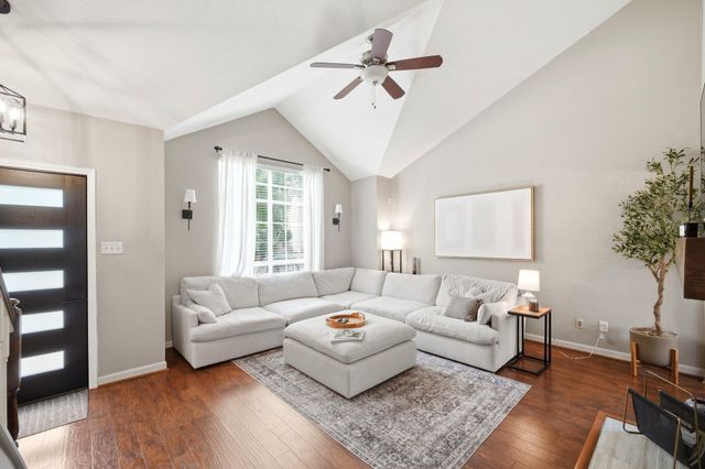 6 Hawkseye Place, The Woodlands, TX 77381