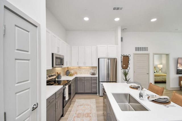 1617 Enid Street 477, Houston, TX 77009