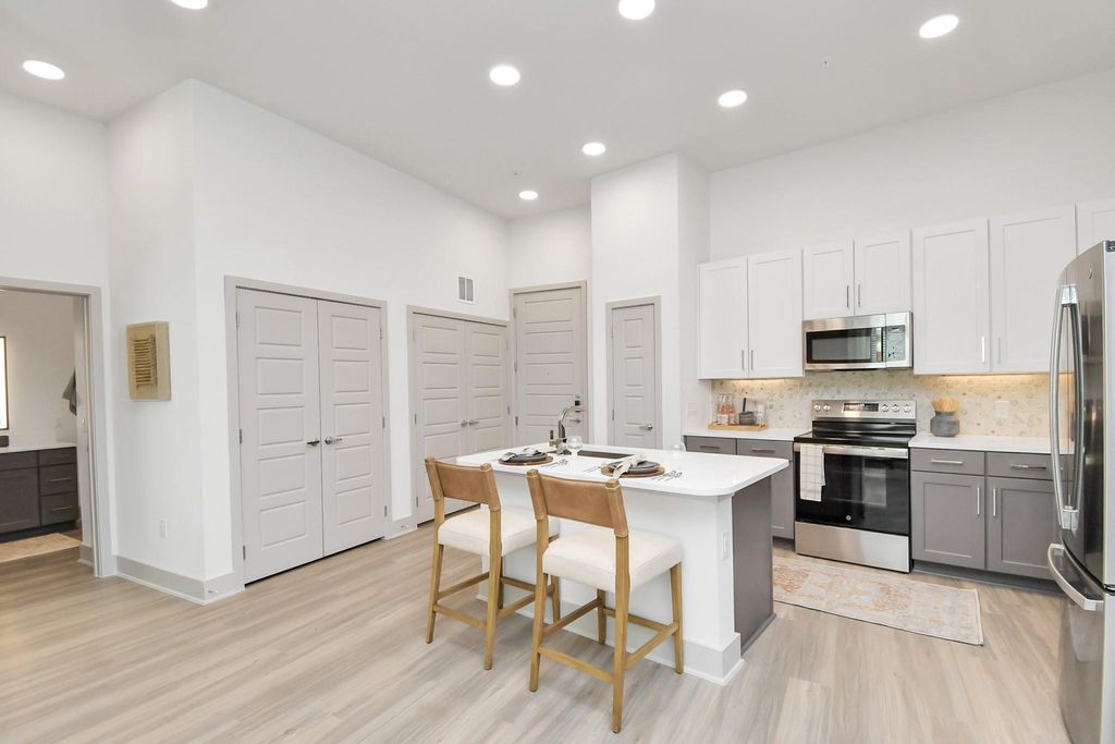 1617 Enid Street 477, Houston, TX 77009