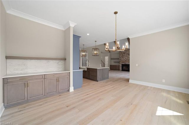 3973 Valley View Circle, Clemmons, NC 27012