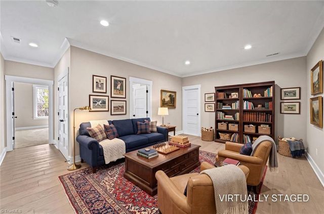 3973 Valley View Circle, Clemmons, NC 27012