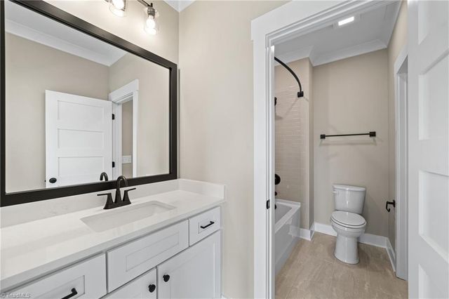 3973 Valley View Circle, Clemmons, NC 27012