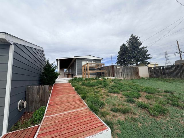711 WALTERSCHEID BL, Cheyenne, WY 82007